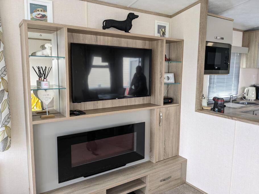 Mainsriddle Beautiful Pet Friendly Southerness Caravan With Sea View & Decking Area מראה חיצוני תמונה