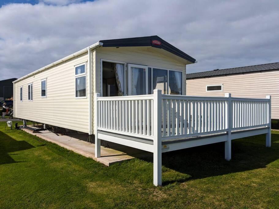 Mainsriddle Beautiful Pet Friendly Southerness Caravan With Sea View & Decking Area מראה חיצוני תמונה